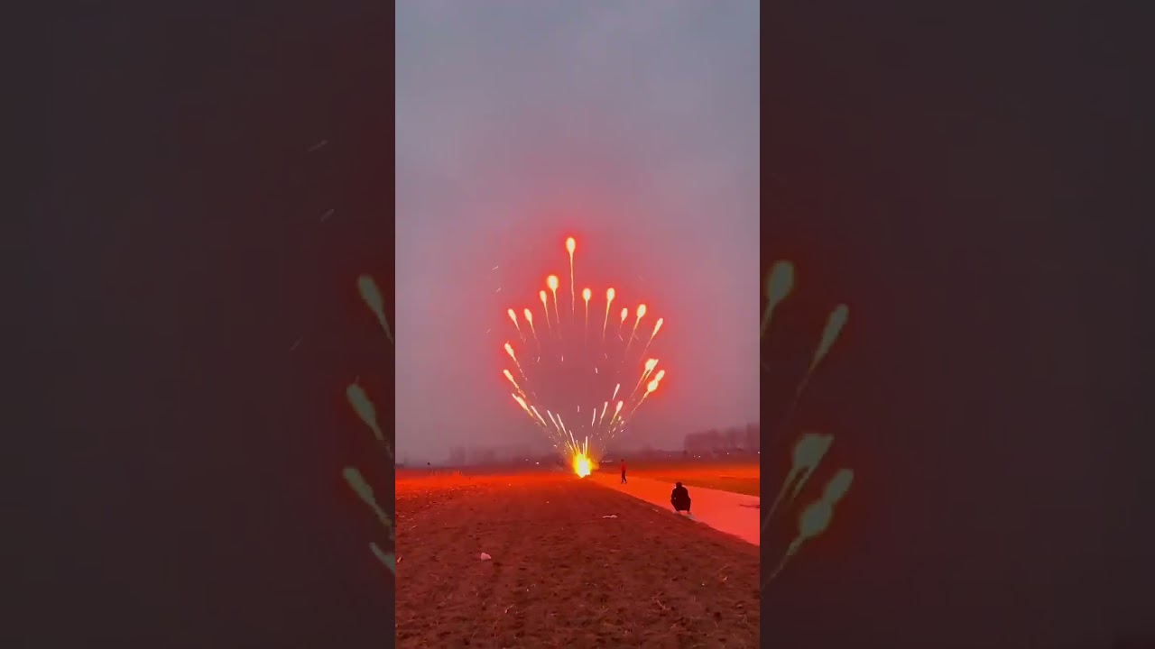 new sky shot  🧨  #firecrackers  beautiful firecracker 🧨🤩 peacock fountain sky shot, stage background