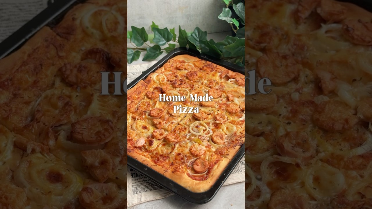 Dari oven rumahan dan bahan-bahan simple aja bisa loh bikin pizza ala restoran... 🤤🤭