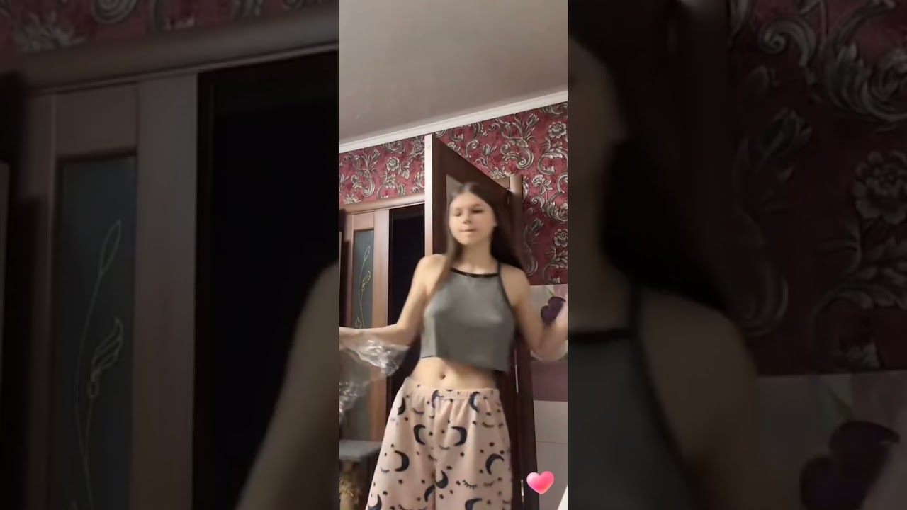 Periscope LIVE: ПРЕКРАСНАЯ ДЕВУШКА💚 #periscope #live #cute #broadcast #periscopelive #viralvideo ...