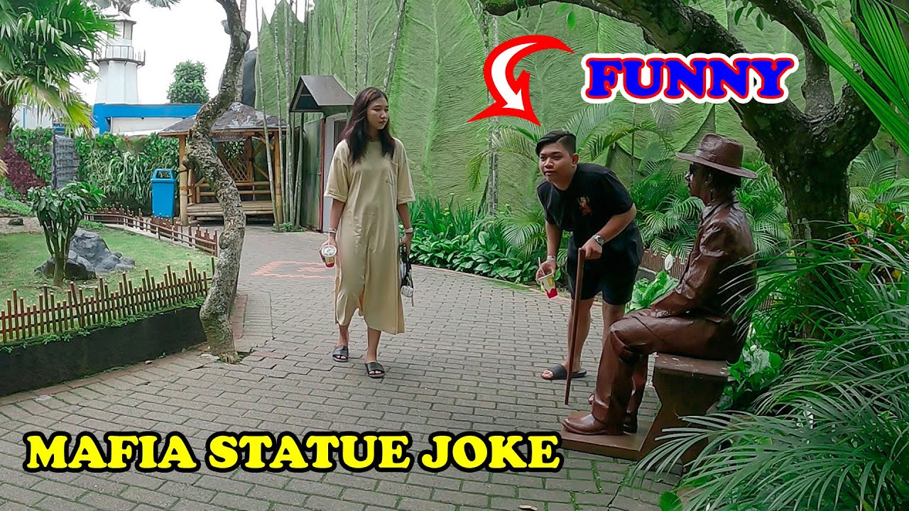 DIA SANGAT SUKA DENGAN TONGKAT SAYA, LIVING STATUE PRANK, HUMAN STATUE PRANK