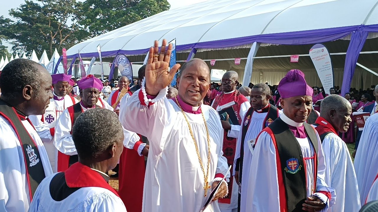 Procession into the consecration service of Bp. Enos Kitto Kagodo of Mukono diocese