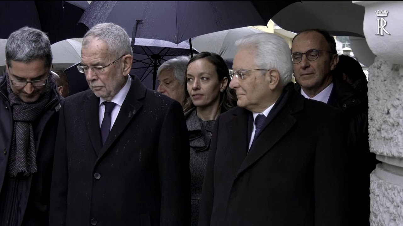 Esibizione Folkloristica all'arrivo del Presidente Mattarella a Merano