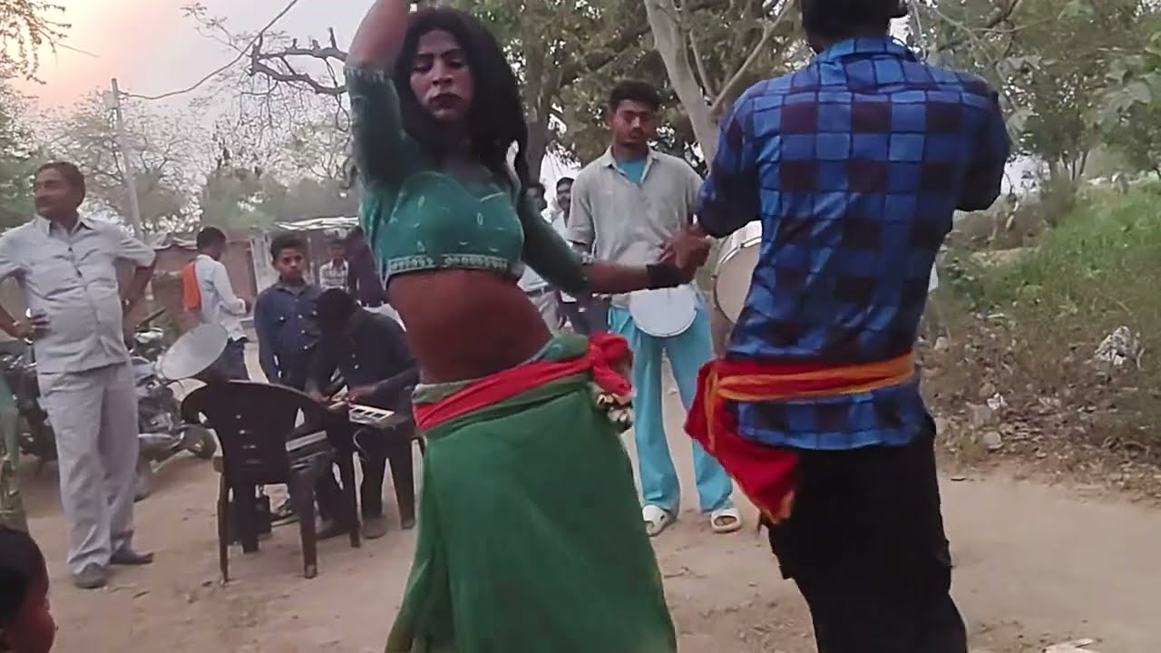 बहुत ही धुआँधार नागिन डांस देखना न भूले 😂नागिन बेंड के झटके 😂😂