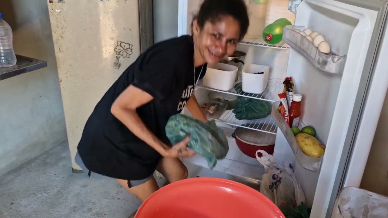 PEIXE COZIDO NO AZEITE DE COCO E TRIPA ASSADA NA CASA DA DONA SANDRA 
