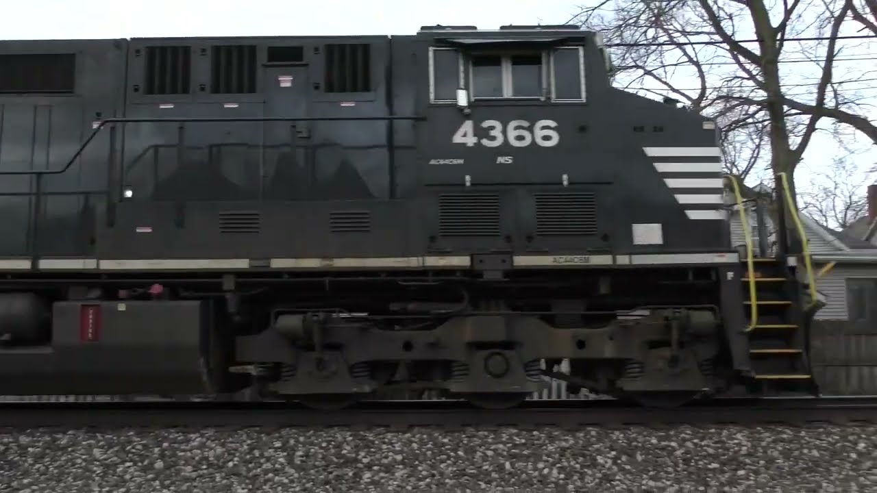 2 trains in Wabash County on Norfolk Southern 3-17-2026