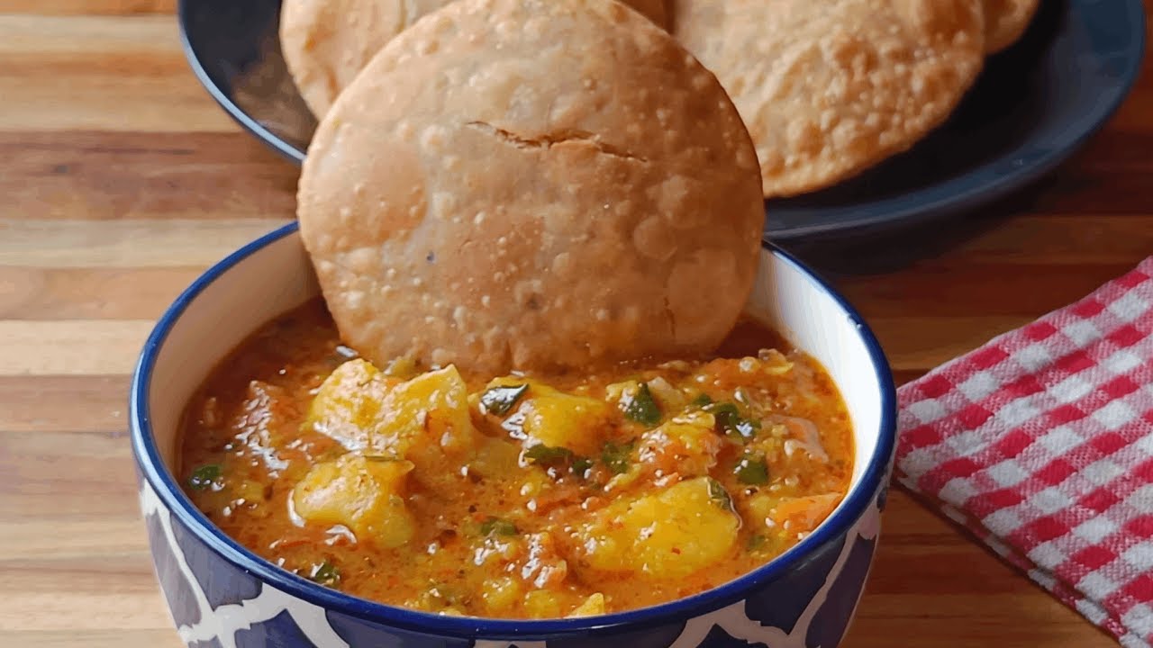 Banarasi Special: Dal Kachori with Puri Wale Aloo Ki Sabzi Recipe | Traditional Street Food Delight