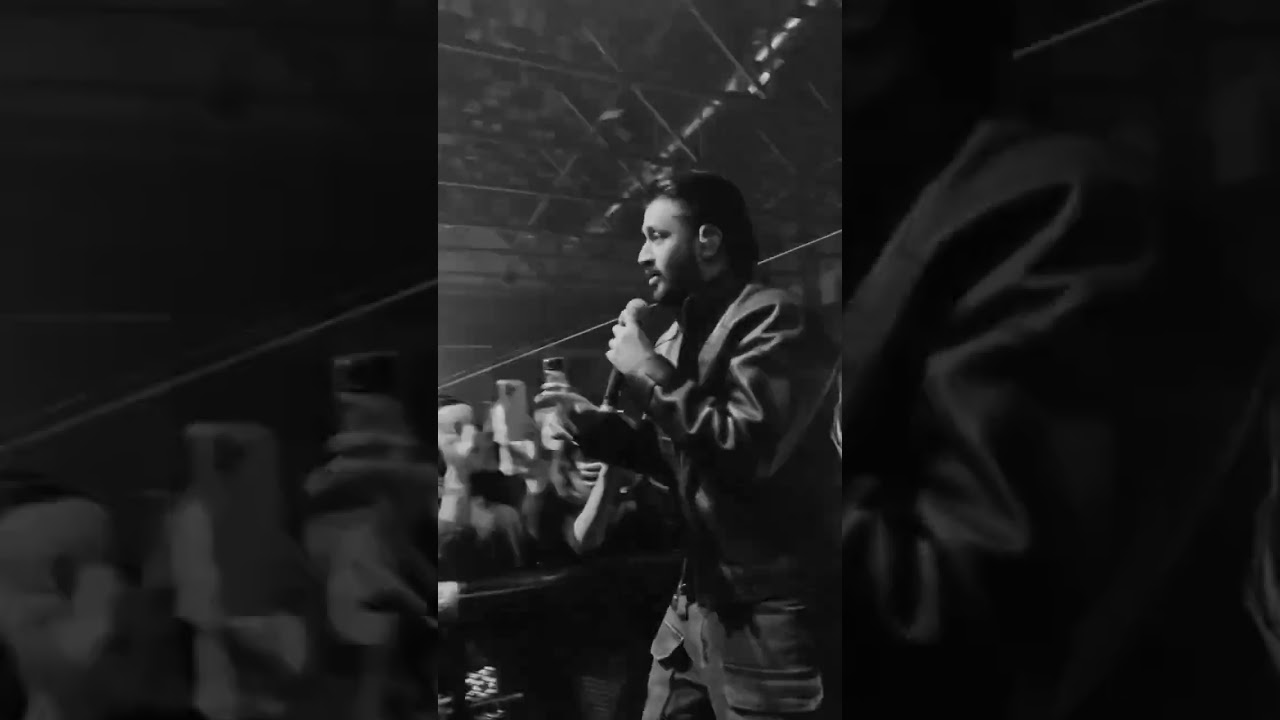 Atif Aslam&nbsp;performing live in Edmonton #atifaslam&nbsp;#aadee&nbsp;#aadeez&nbsp;#atifaslamlive #ibrahimpadiyar