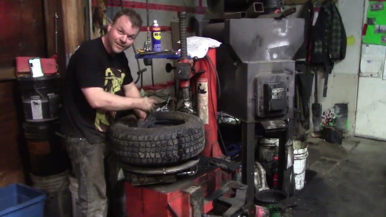 Double tires on 15in toyota sr5 rims how to double your tires, part 2 putting the tire on the rims