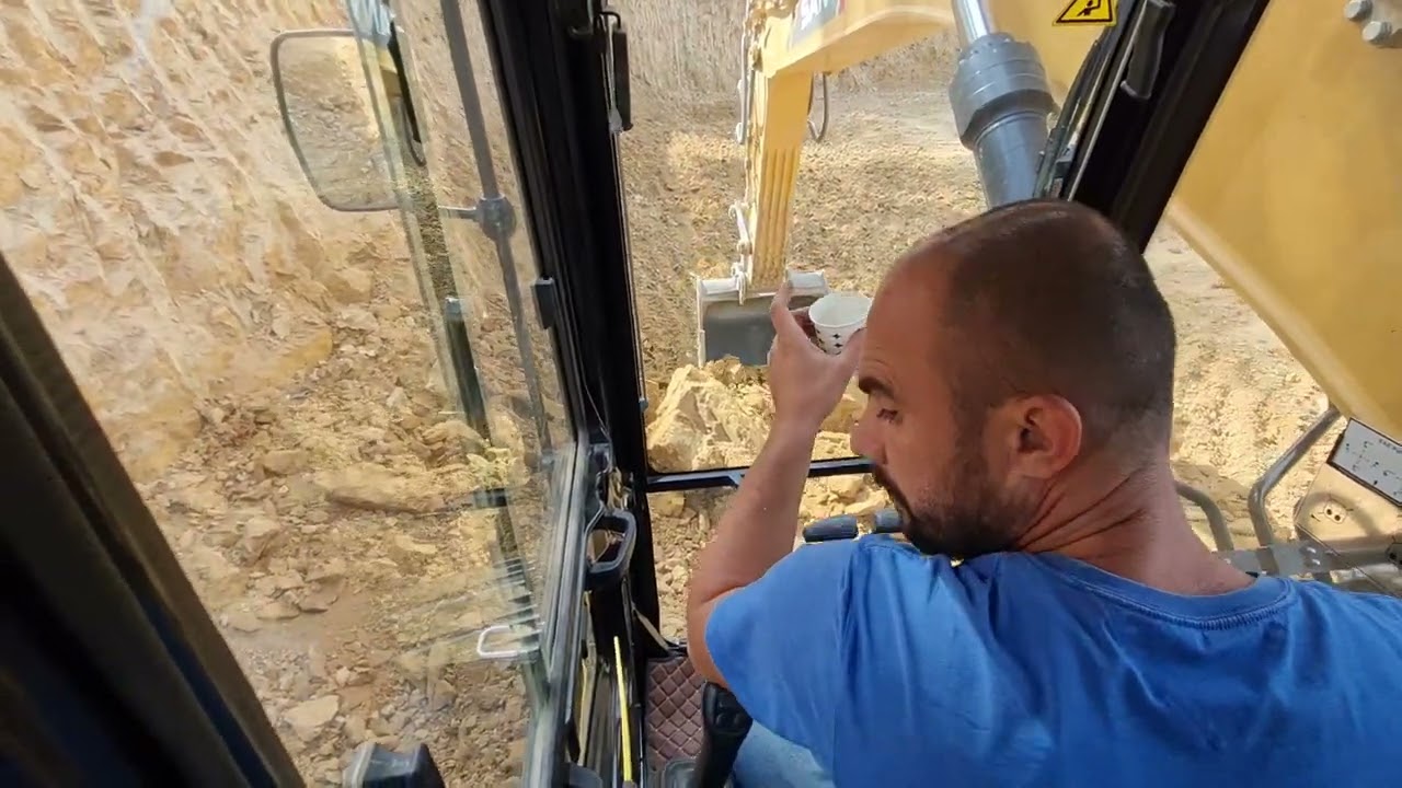 tırları at beygiri gibi dolandırdım bugün #hafriyat #excavator #işmakinaları #keşfet