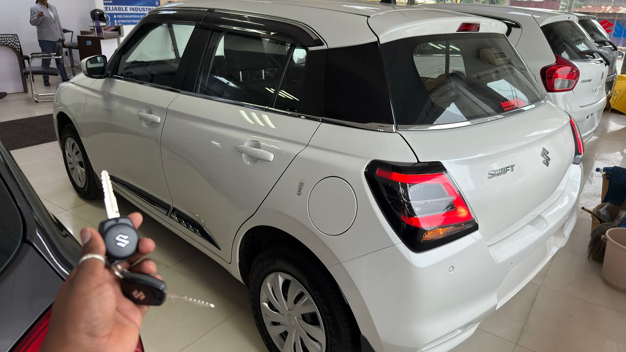 All New Maruti Swift VXi 2025 Models ₹Price Features Mileage Review & Details 