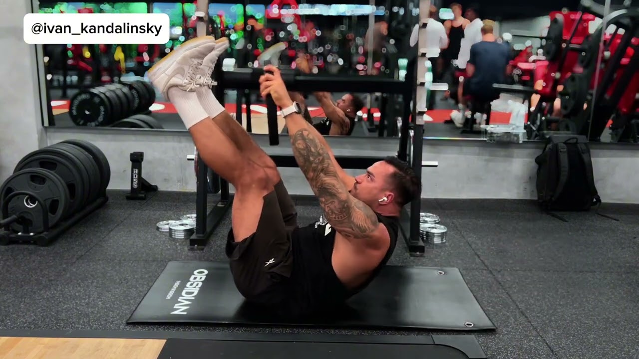 Straight legs ab crunches 
