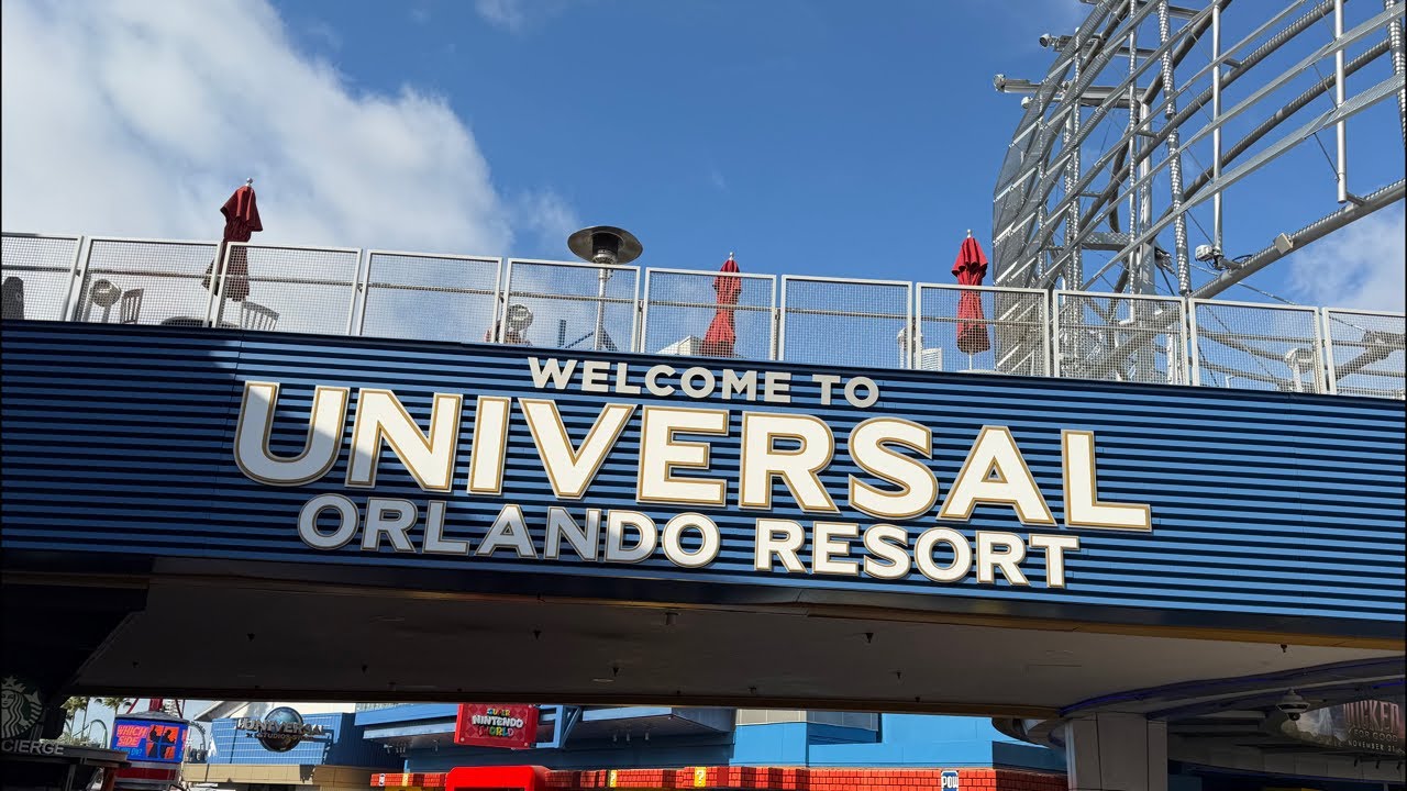 🔴 LIVE from Universal Studios Orlando on a cold Thursday morning