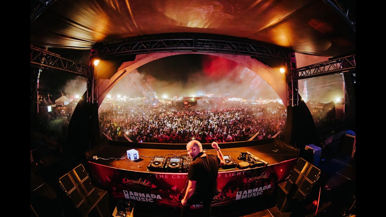 Aly & Fila @ Dreamfields México November 2022 - Fadi plays an extra track OMG