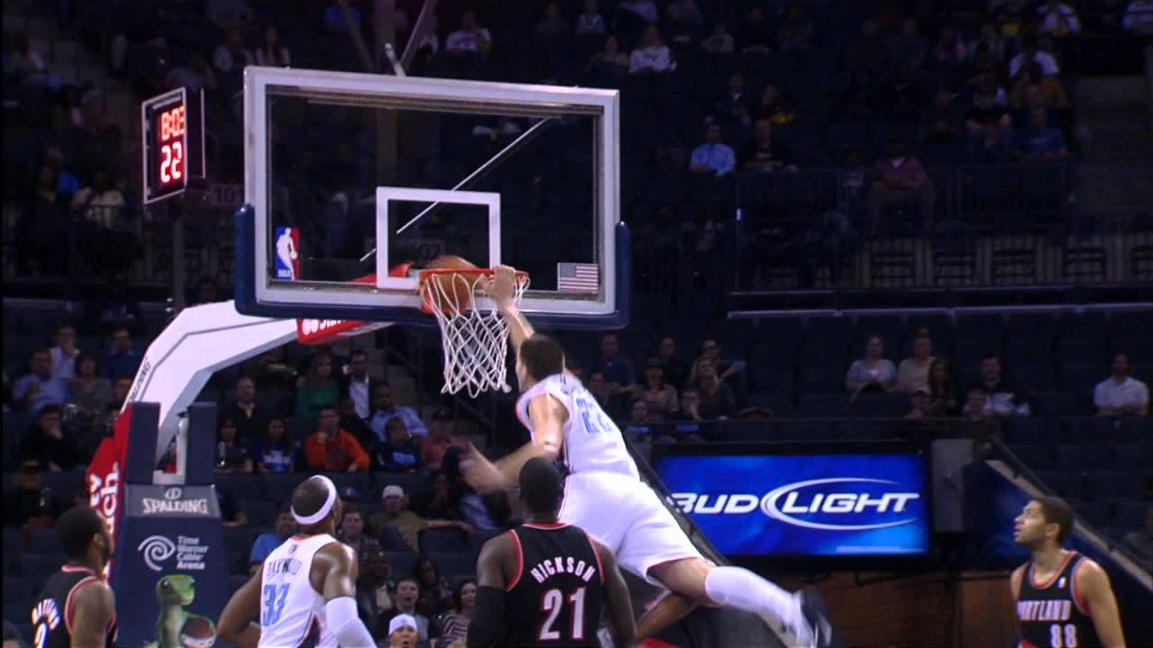 B.J. Mullens throws it down on LaMarcus Aldridge