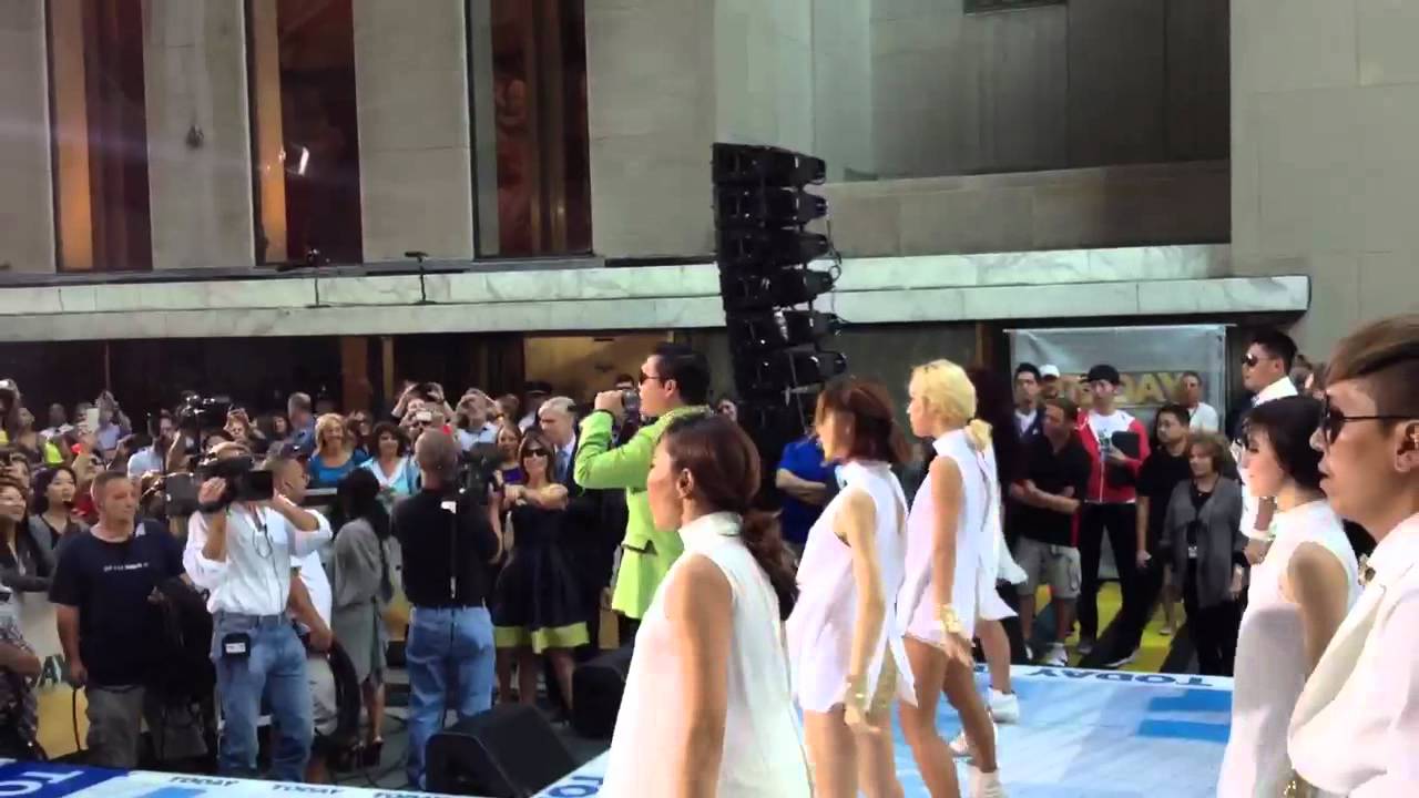 GANGNAM STYLE ENCORE (LIVE ON TODAY SHOW) - PSY 9/14/12