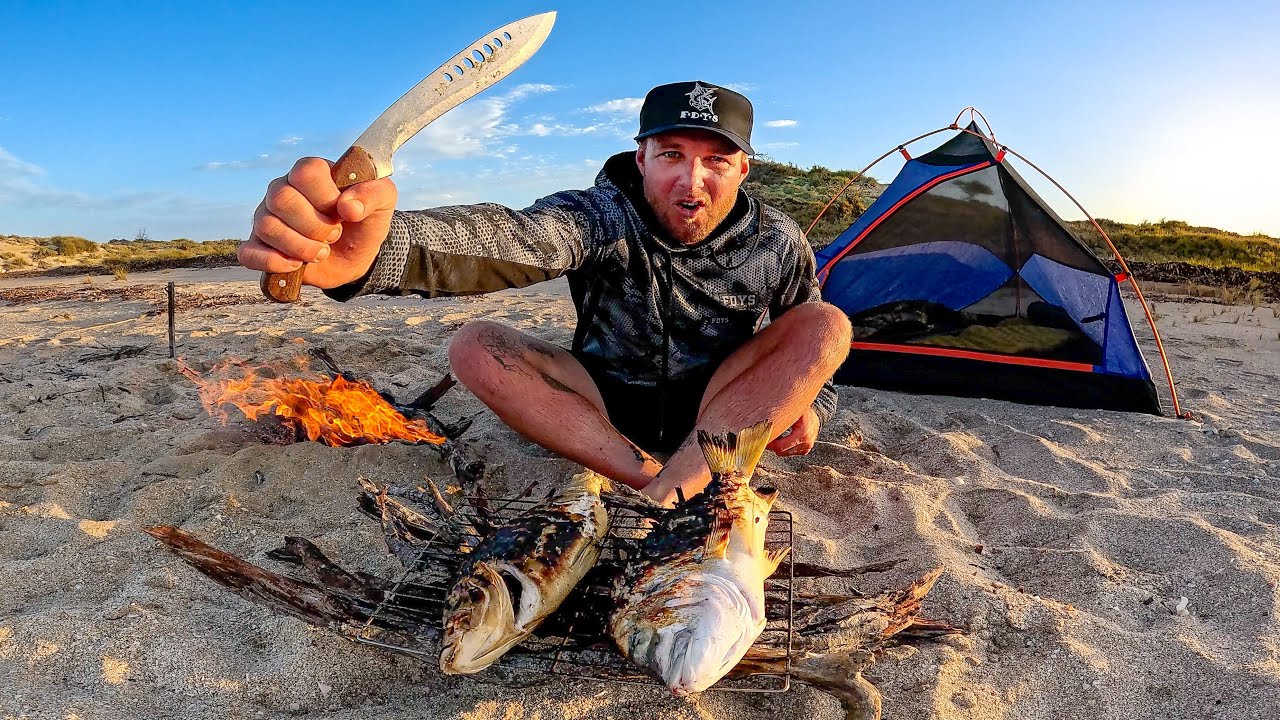 I Survived 3 Days Solo Camping In Wild Australia with Limited Gear