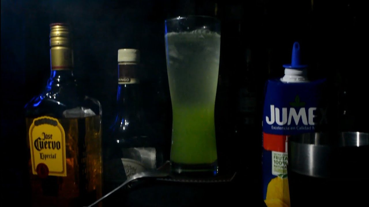 Coctel con TEQUILA  (TEQUIGREEN)