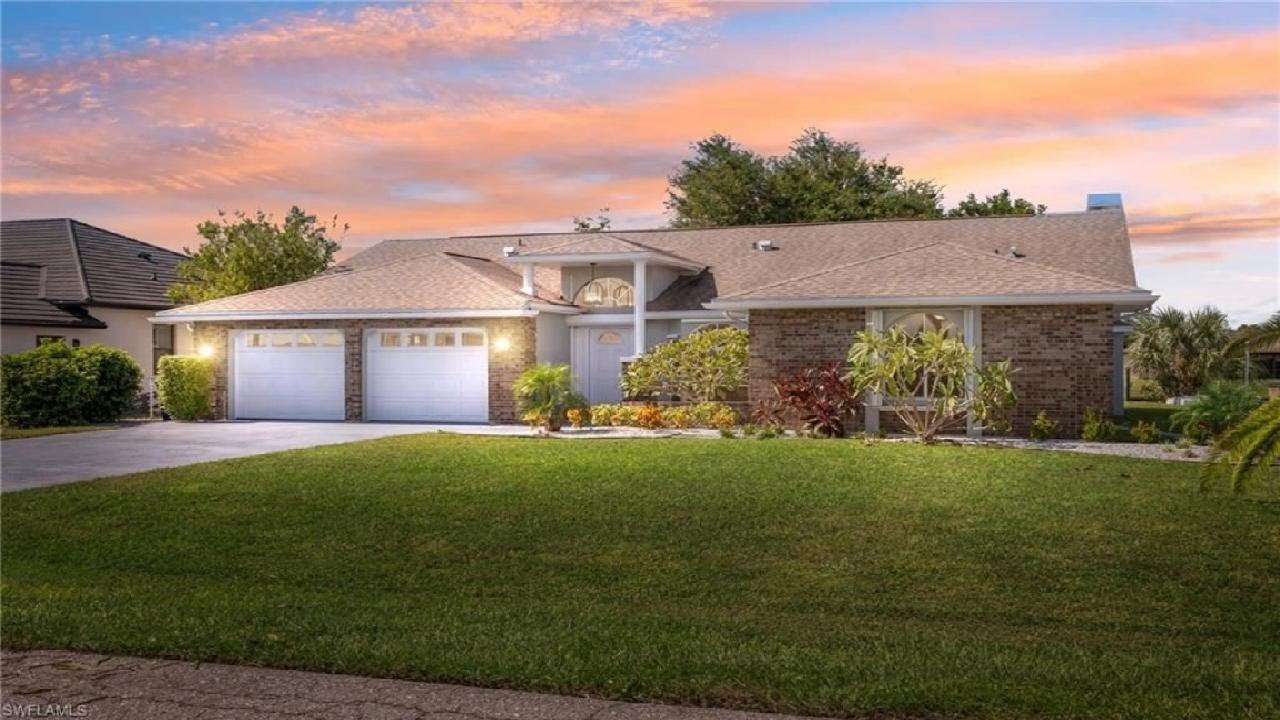 FORT MYERS SHORES Fort Myers Florida Waterfront Homes for Sale by Steven Chase | Gulf Access