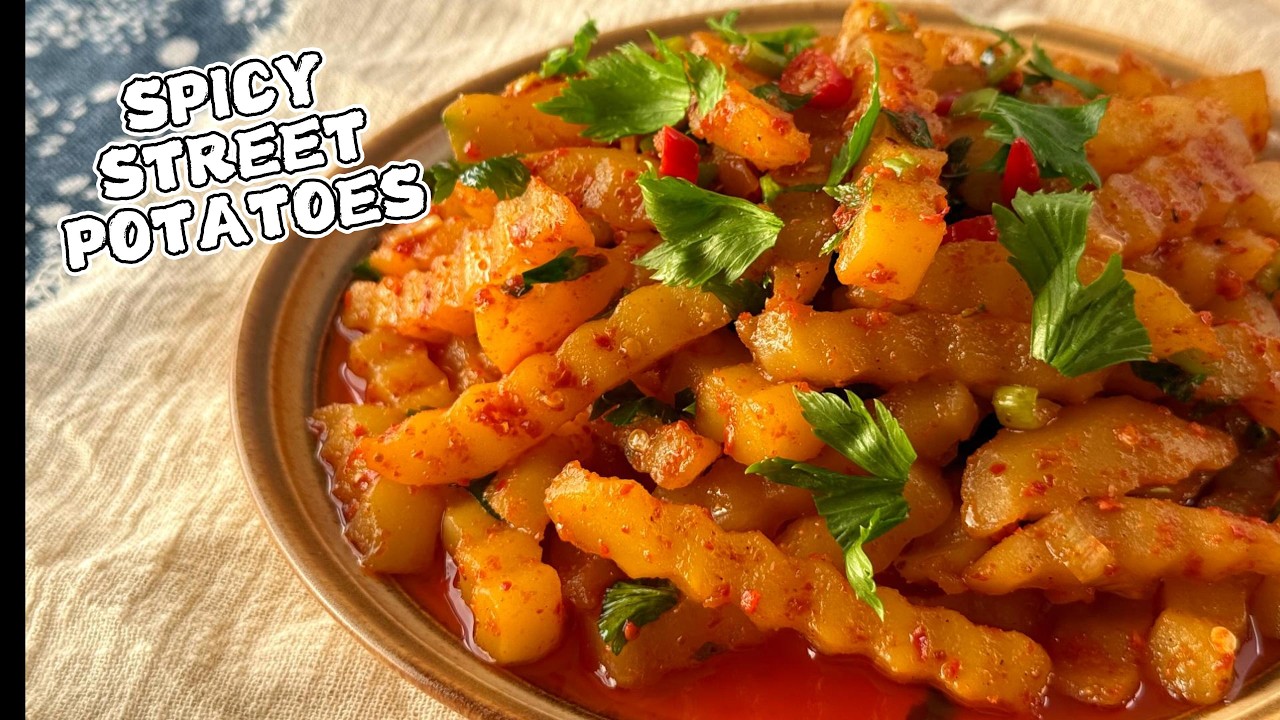 One of the Most Popular Chinese Street Snacks —  Spicy Crisscross Potatoes