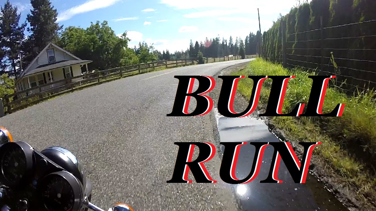 Kawasaki 400 Triple Attacks Bull Run! [Great Roads Ep. 01]