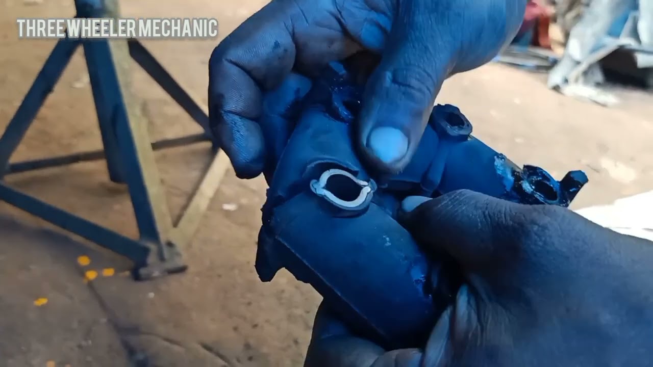 three wheeler Ape join rubber changing
