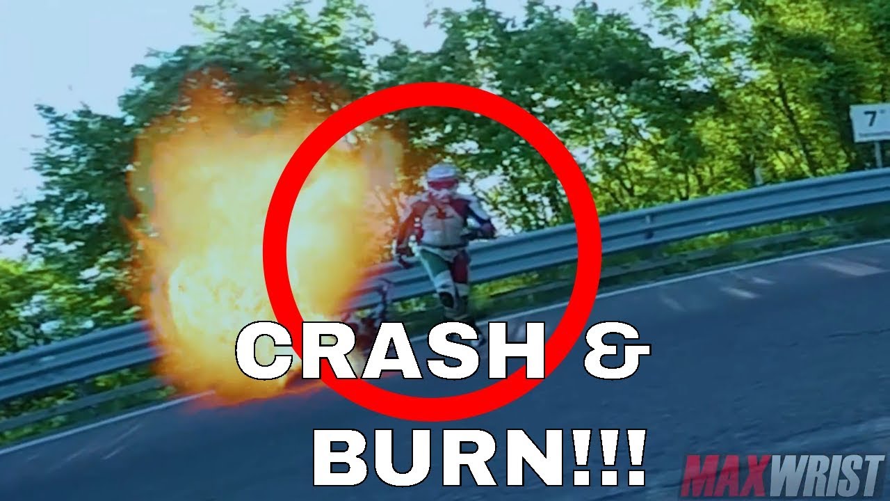 POLICE CAUSE SUMO TO CRASH 😂
