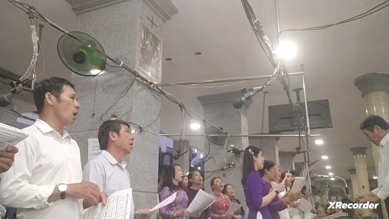 Rước lễ...Ngứớc mắt nhìn lên đỉnh núi...Chúa Nhật 3 Mùa Chay..8 tháng 3, 2026