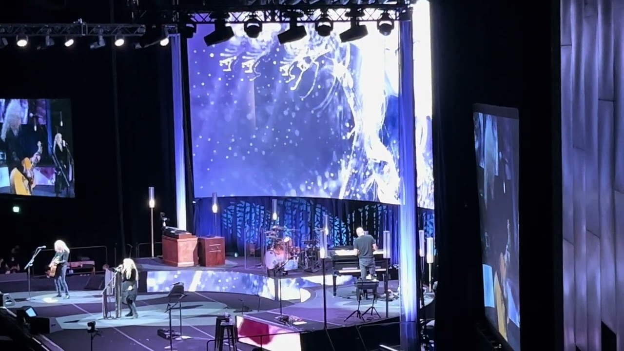 Stevie Nicks - live at the 3area Dublin - 3-July-2024 - Landslide