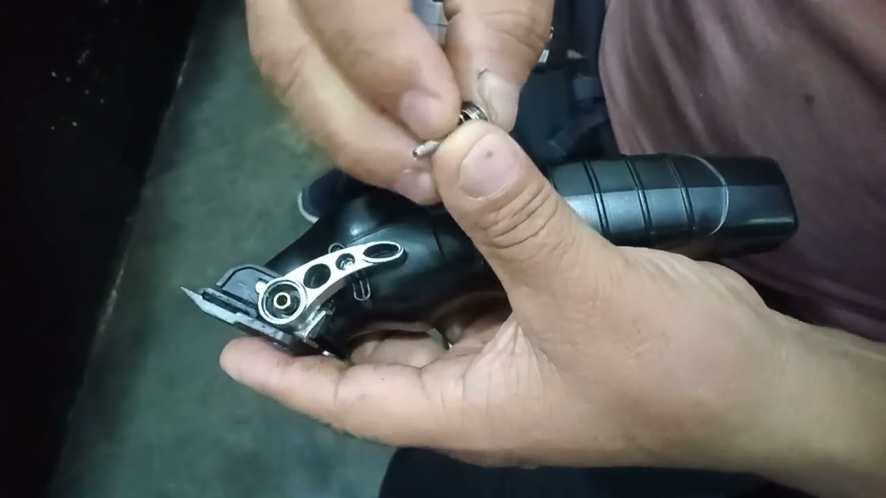 solucion para la palanca de elevación..de kemei modelo 2296. ..somos stilos barber saludos amigos..
