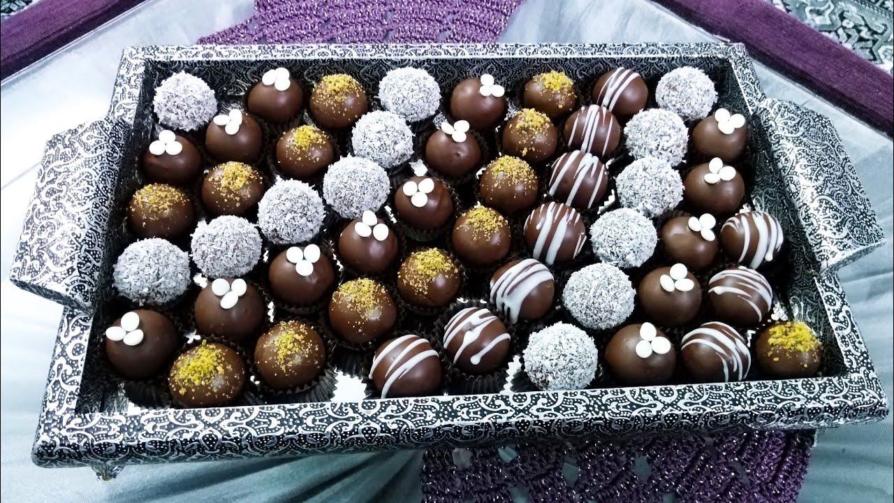 كعابر شكلاطة بالبسكوي و الفاكية لحلويات العيد بنكهة رائعة و بتقديم مميزّ ❤️❤️