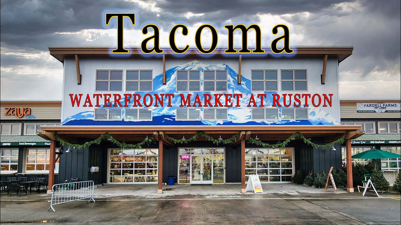 Waterfront Market at Ruston: Tacoma's Public Market (Christmas Time 2022)
