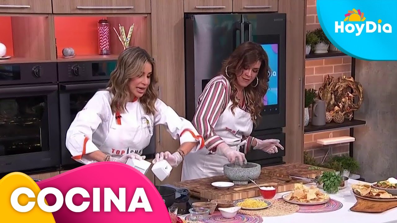 Cristina Porta y Alicia Machado preparan un chili | Hoy Día | Telemundo