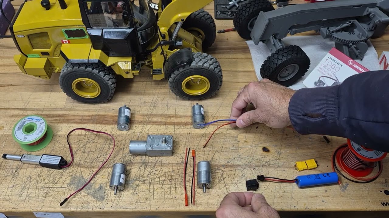 Gato 9300 Loader Electronics install