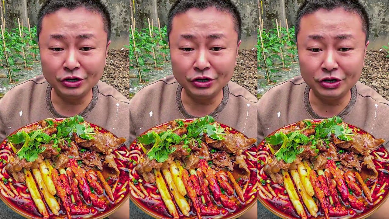 Eating with Axing: Spicy Noodle Soup & Homemade Spicy Hot Pot!