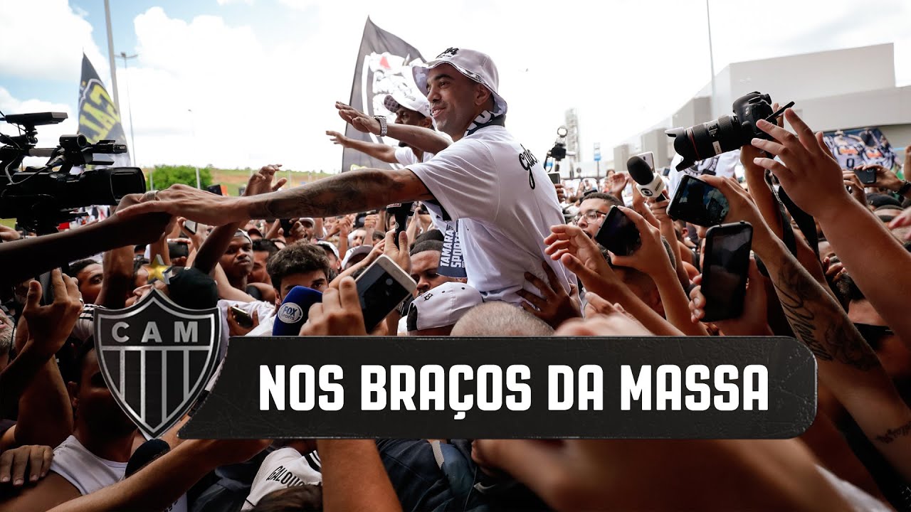 BASTIDORES! Tardelli chega nos braços da Massa!