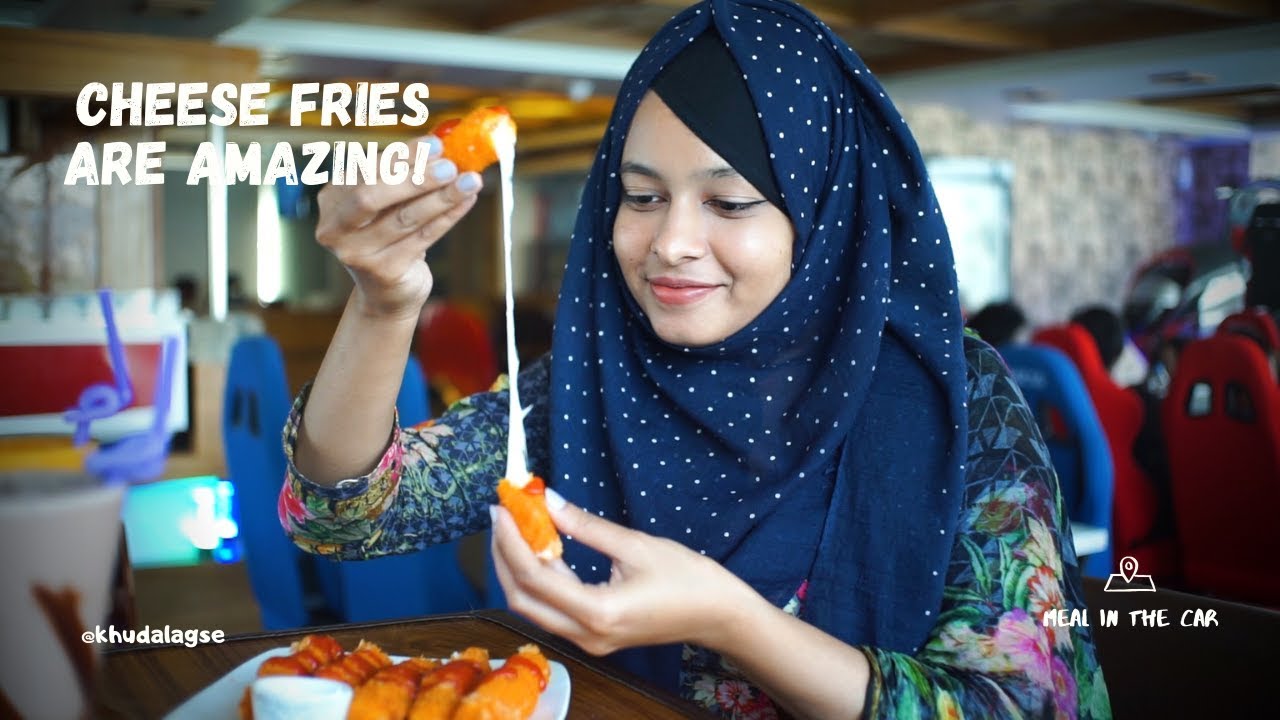 Having Lunch At Uttara! | Meal In The Car | Khudalagse #foodvlog
