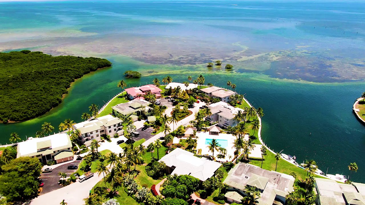 Luxury Condo on the Water - Condo on the water - Drone and Photo