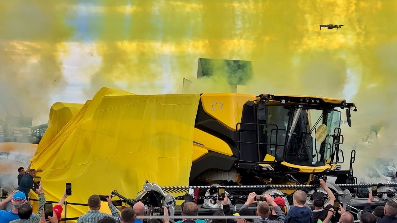CR11 - New Holland - lansare by AGROCONCEPT - Cea mai mare combina. Biggest harvester in the world