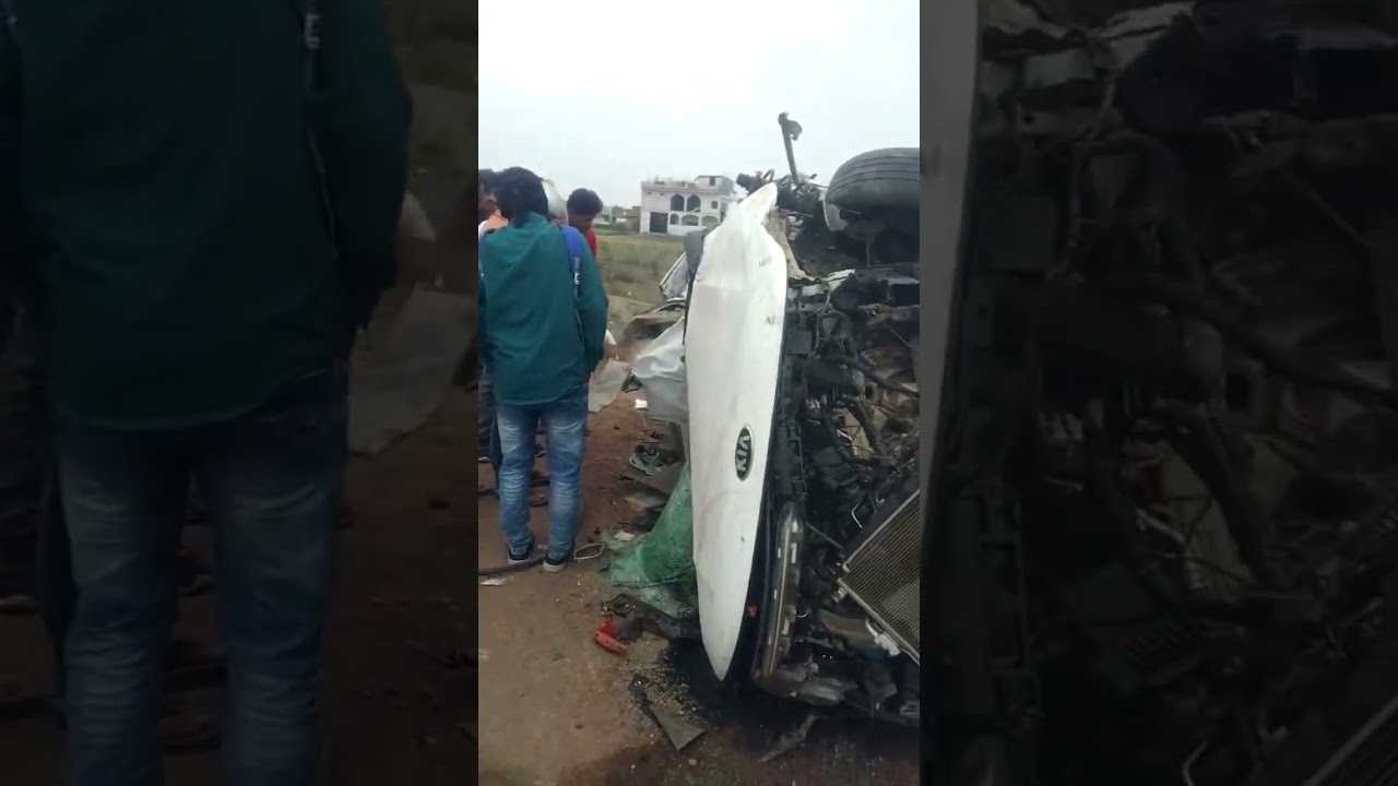 car accident ho gyi rewa road mai#car #viralvideos #ytshorts #accident