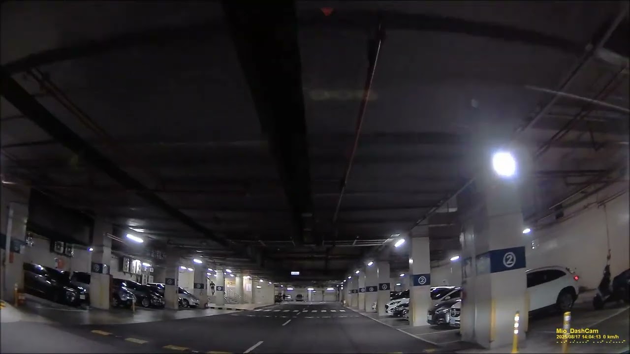 台北市北投區 台北捷運北投會館(桂華軒、北投機廠) 停車場 出場