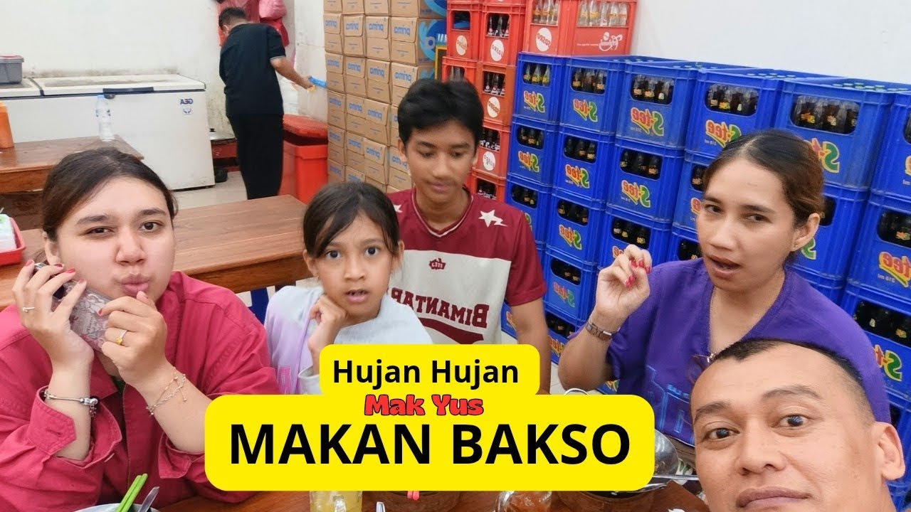 HUJAN HUJAN MAKAN BAKSO.. ADUHHH KENAPA BARU TAU SEKARANG 😭😭😭