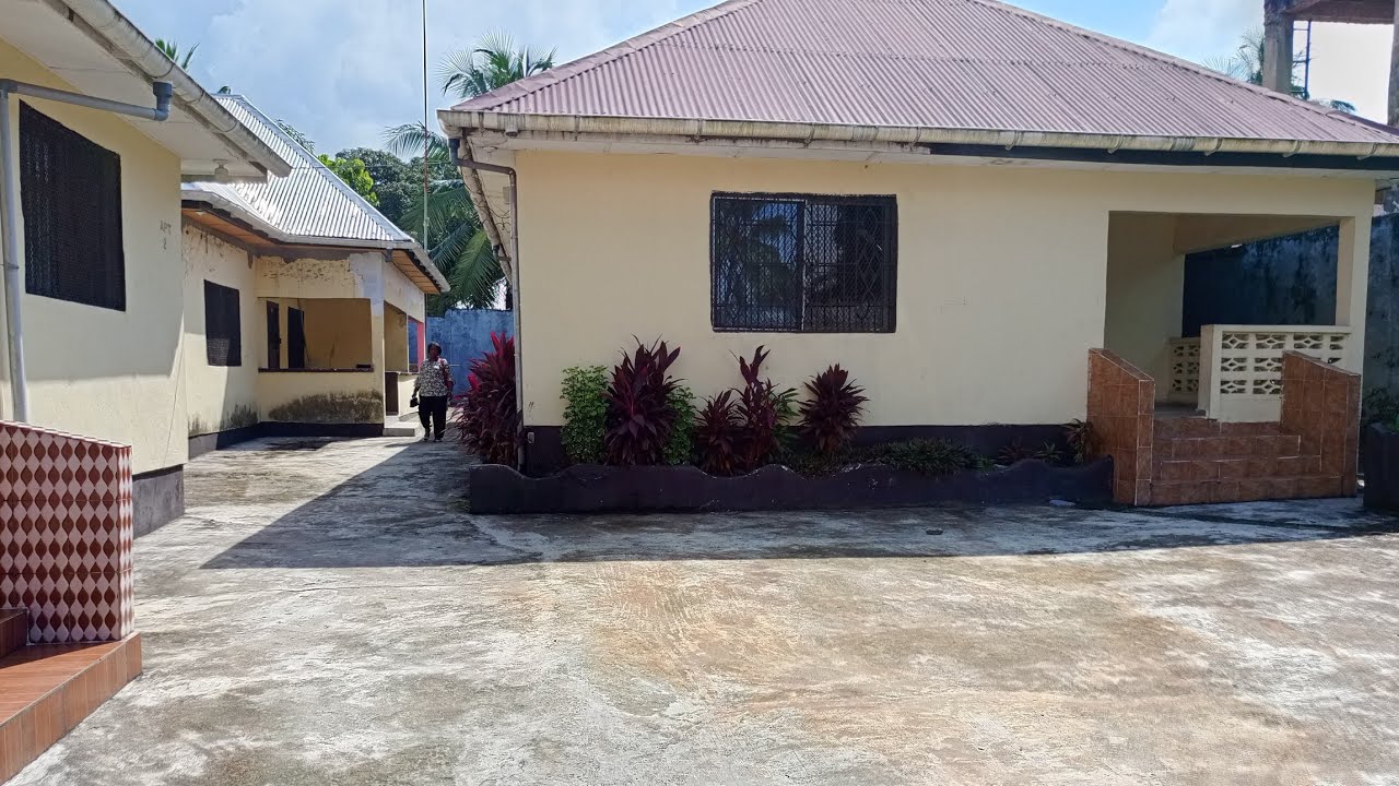 Apartment for rent in Liberia and property for sale 