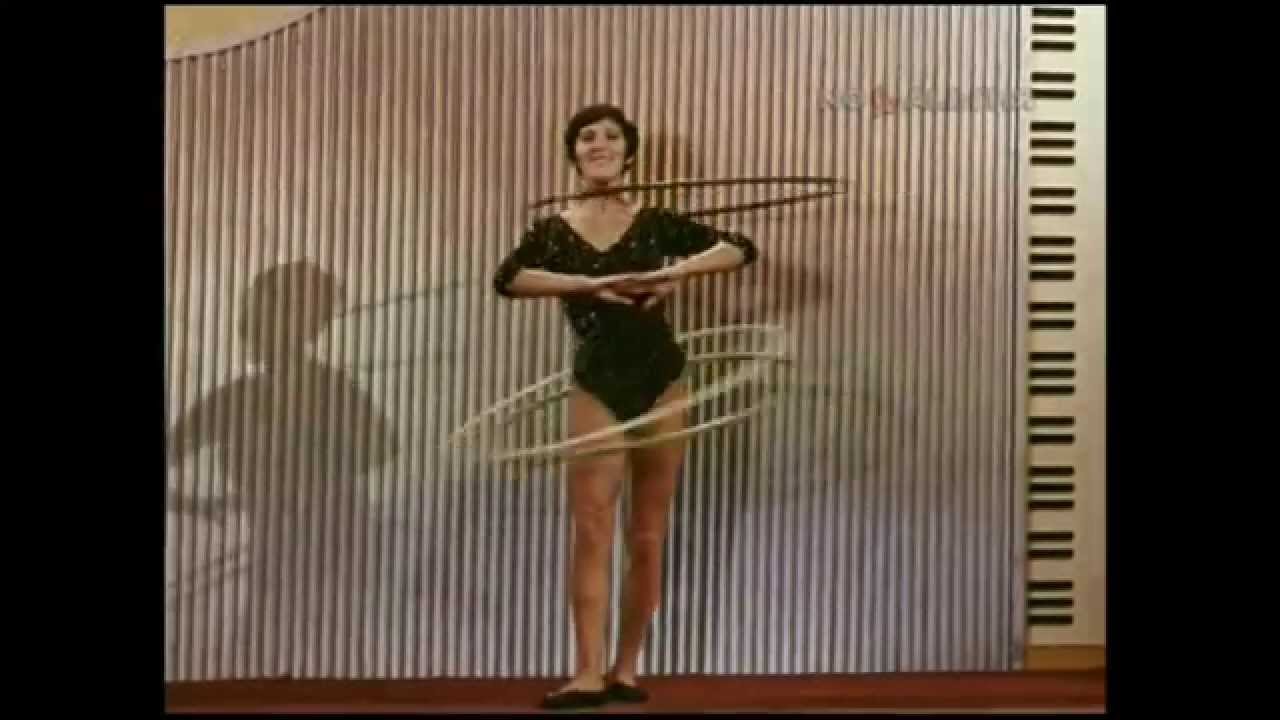 Oksana Kostyuk (Оксана Костюк), hula hoops / хула-хупы, 1970