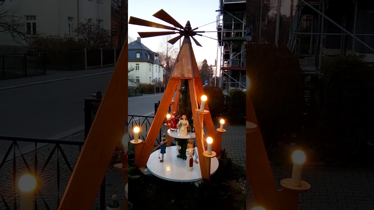 Weihnachtspyramide Erzgebirge