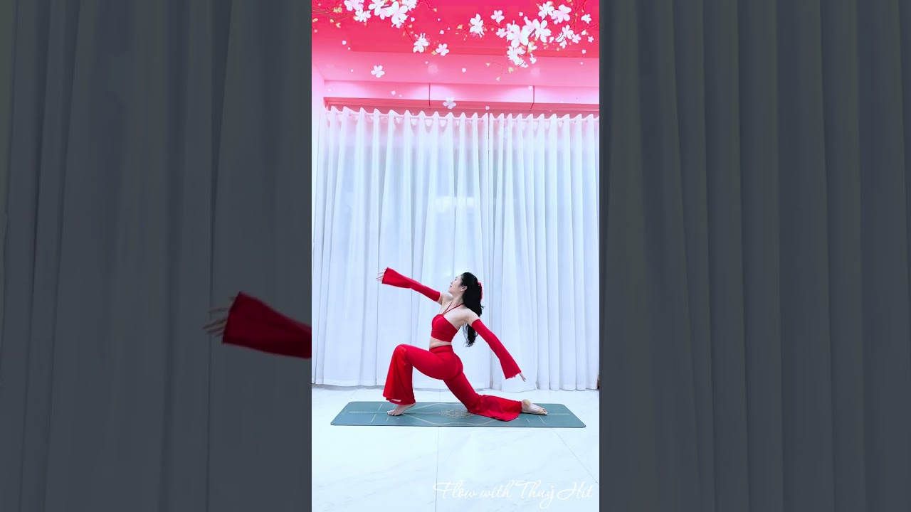 Hoa cỏ mùa xuân | yoga flow | Đạt Anh Yoga | Flow cùng Thuỷ Hít | Moon yoga studio