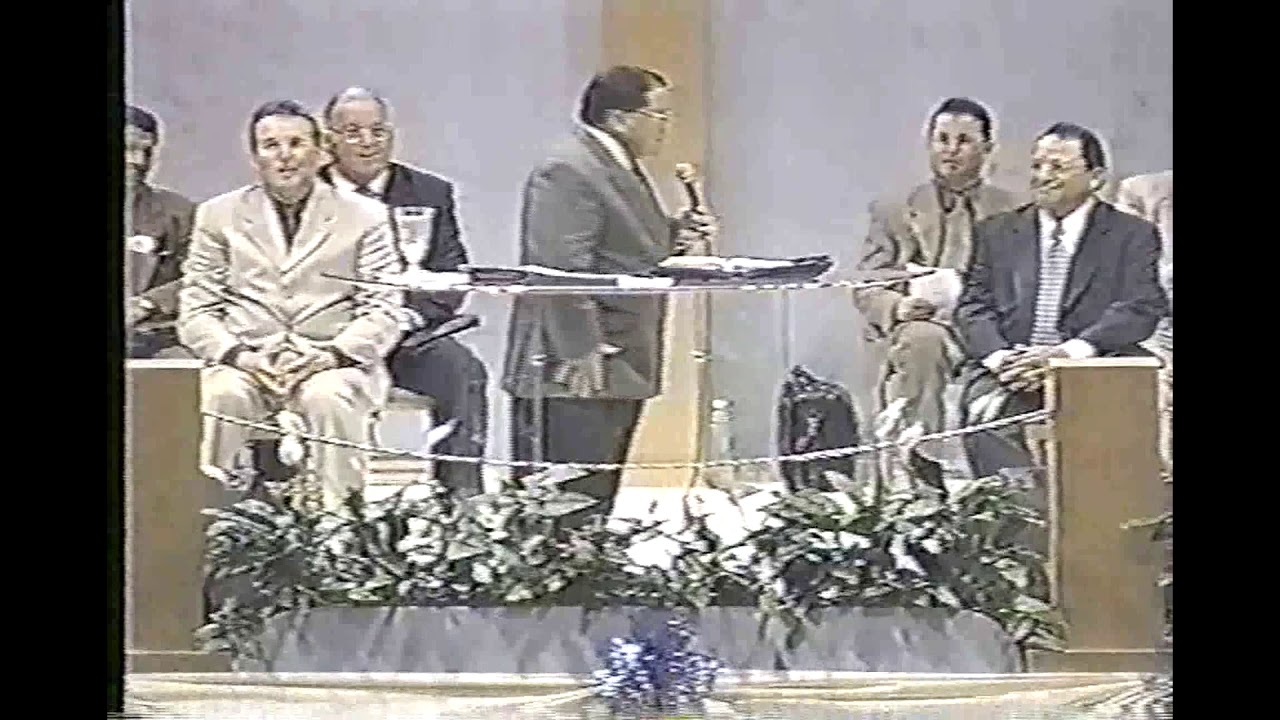 Autopsia de una iglesia muerta rev Carlos Guerra