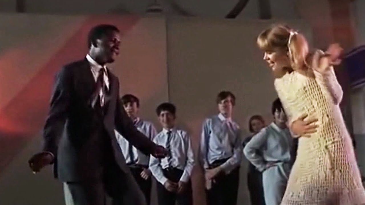 Its Getting Harder All The Time Mindbenders RePro COLOR Video TRUE 1967 STEREO HiQ JARichardsFilm
