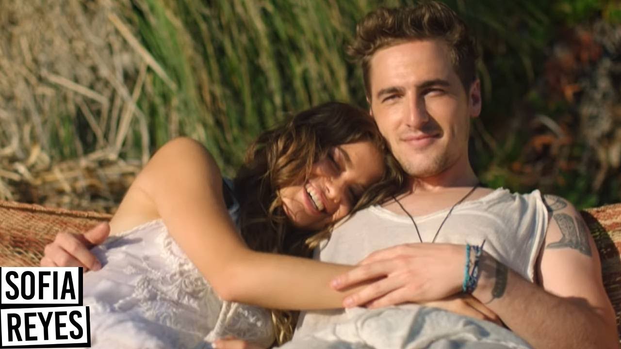Sofia Reyes - Conmigo [Rest of Your Life] [Official Music Video]