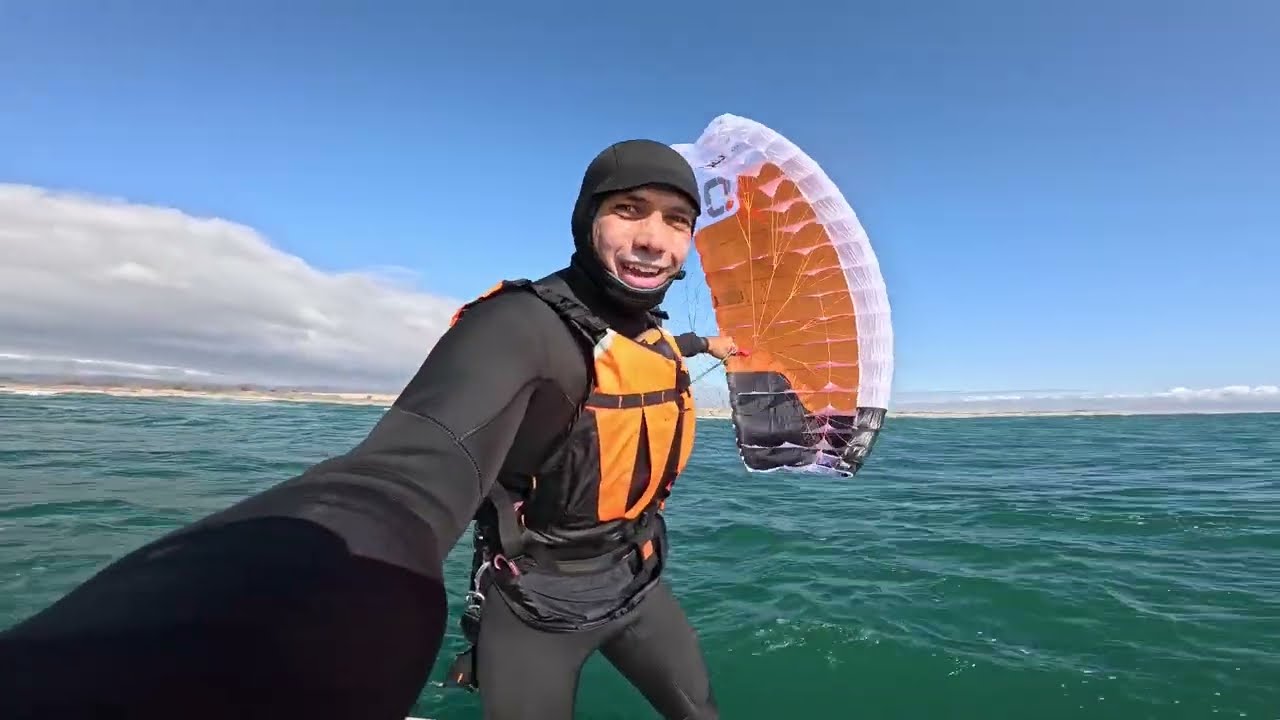 Первый заезд против ветра и по ветру на самолете Ozone Pocket Rocket.