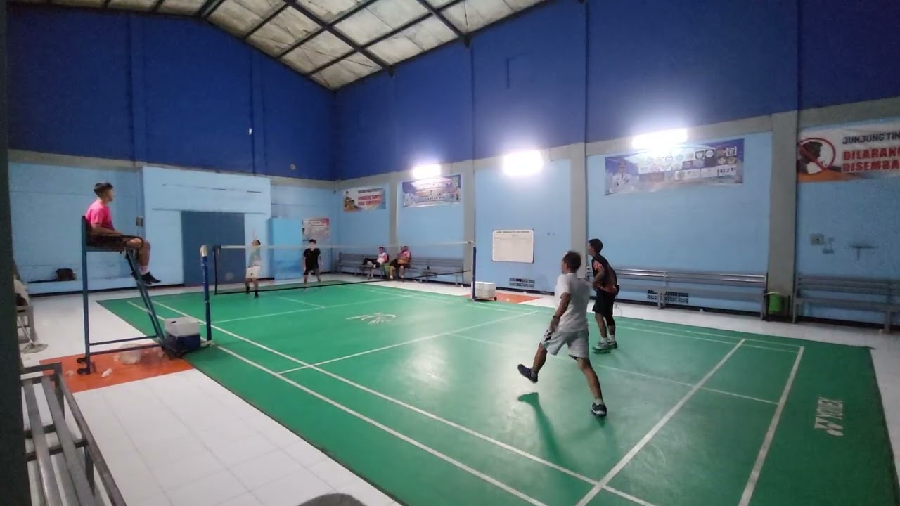 Part  2 Latihan Santai Di GOR DESA SUKARAYA sandi/ mas krisno VS dika/arif 🏸🏸
